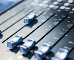 声優マネージャーは新卒では採用されにくい